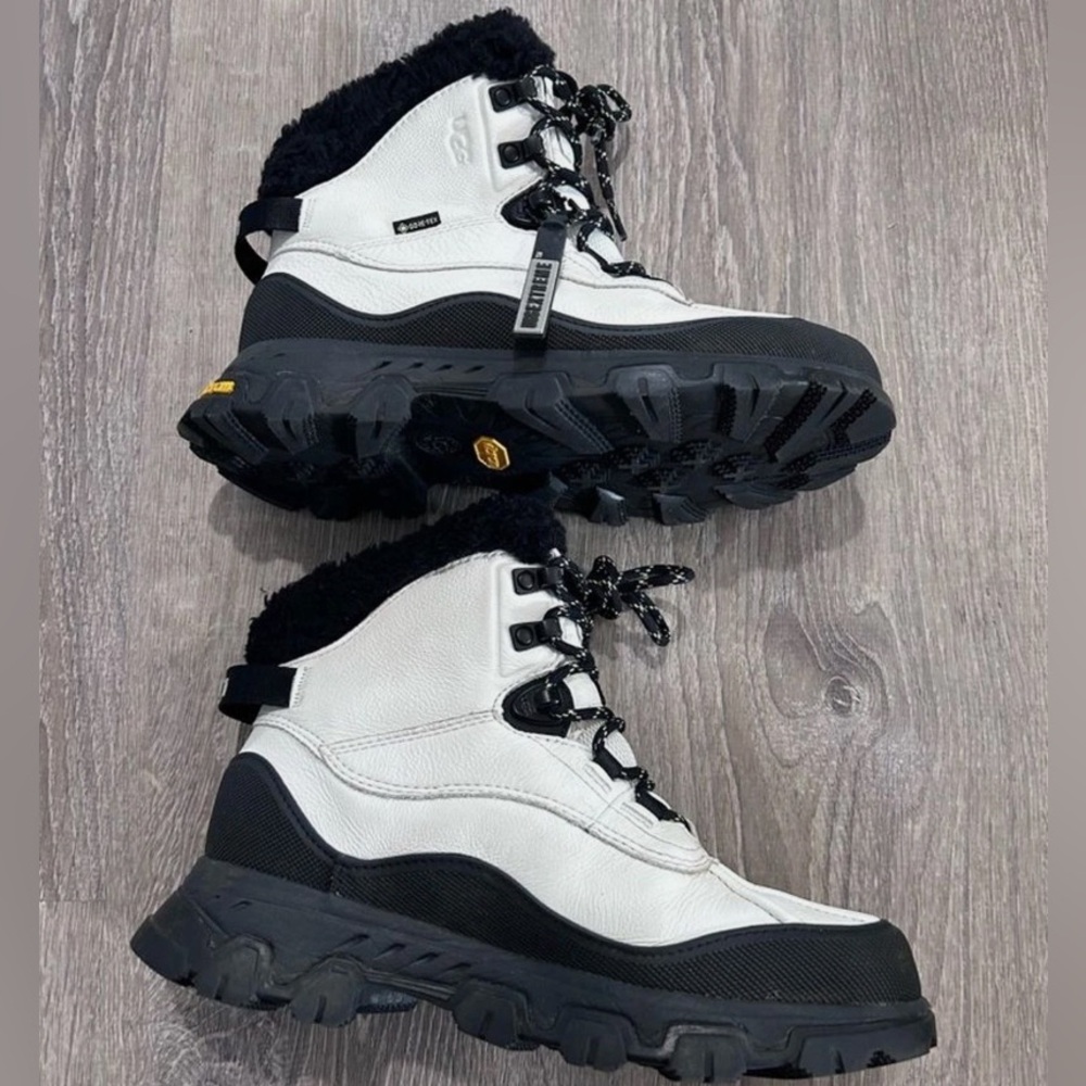 UGG Women Adirondack Meridian Waterproof Snow Boots - Picture 2 of 5